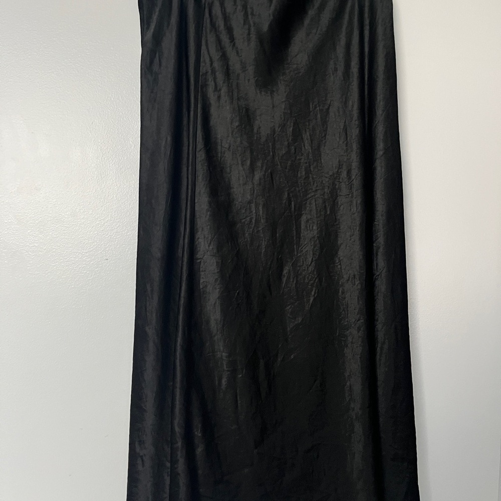 Aritzia Babaton Women's Slip Satin Midi Skirt